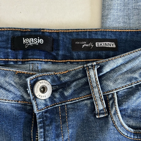 Kensie Skinny Jeans - Picture 3 of 4
